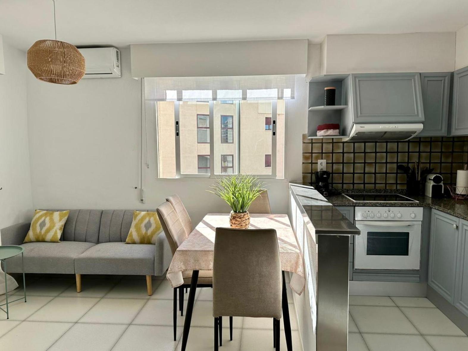 Modern Apartment On The Beach With Pool Calpe Luaran gambar